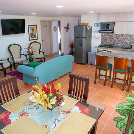 Hermosa Casa De Campo En Гуатапе Экстерьер фото