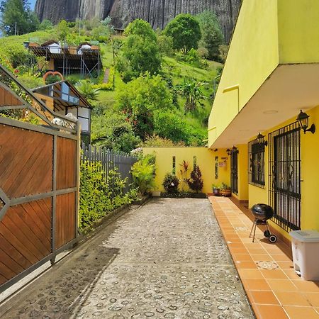 Hermosa Casa De Campo En Гуатапе Экстерьер фото