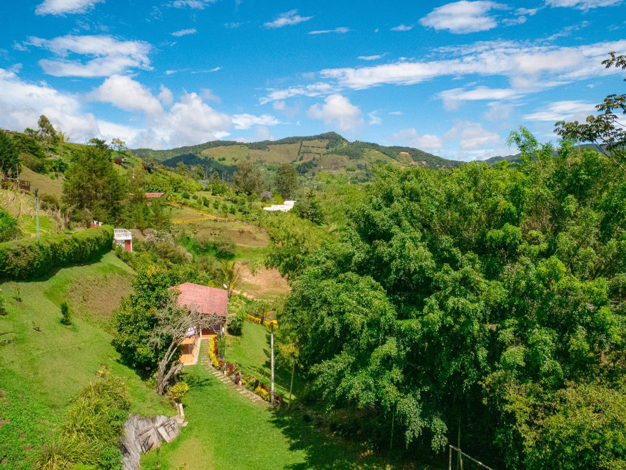 Hermosa Casa De Campo En Гуатапе Экстерьер фото